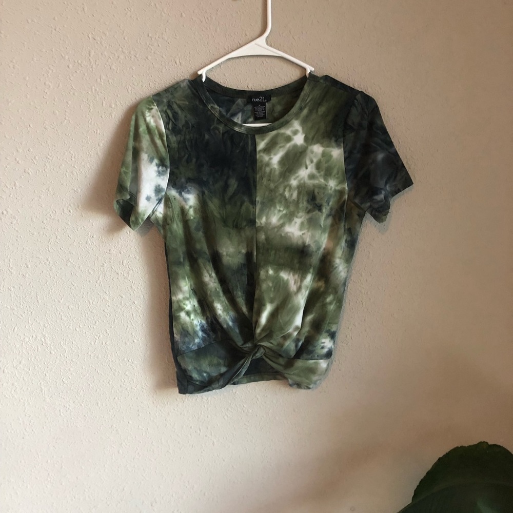 Green tie dye twist top